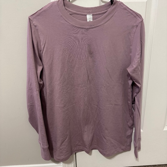 Lululemon long Sleeve - Picture 1 of 2
